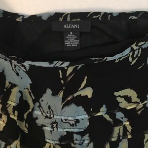 Alfani Skirts - ⬇️$16 Alfa I floral full skirt. Size 4. Alfani Skirts - ⬇️$16 Alfa I floral full skirt. Size 4.